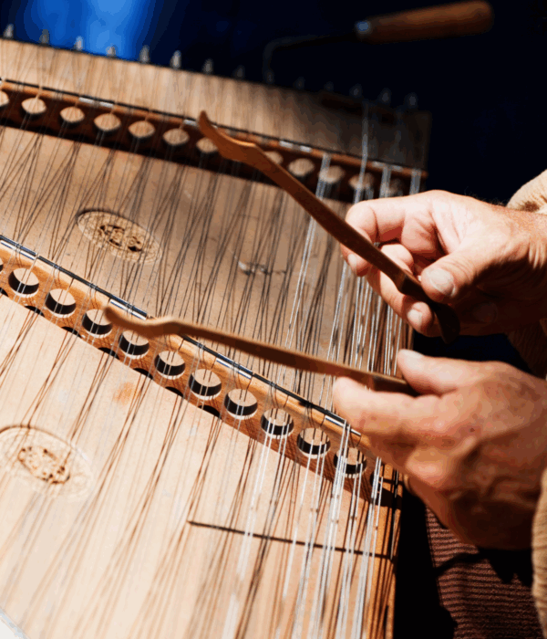 F2504 Dulcimers and Other Folk Instruments: Their Stories and Music